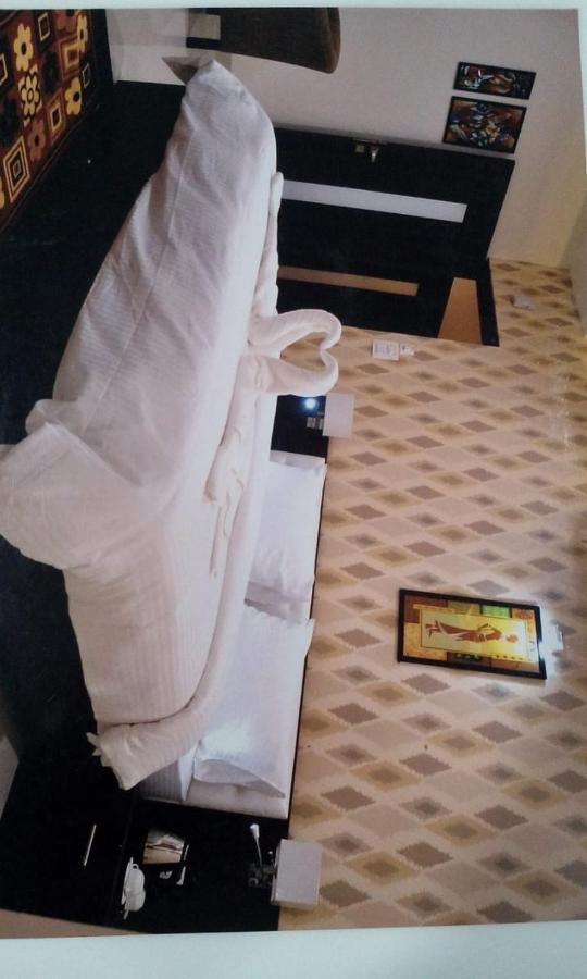 Hotel Bellevue , Gwalior Extérieur photo