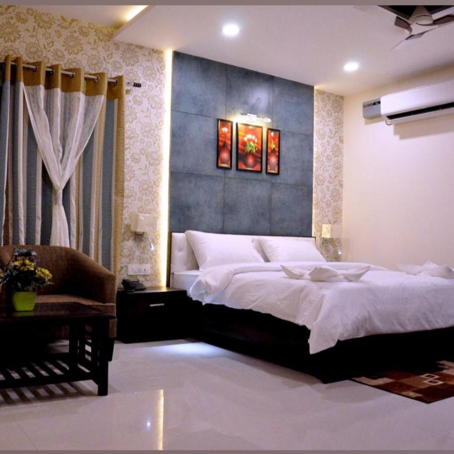 Hotel Bellevue , Gwalior Extérieur photo
